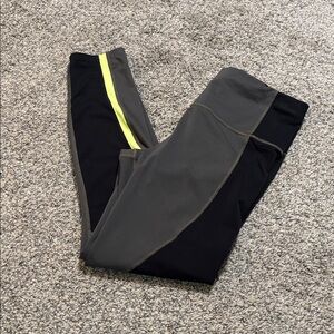 Athleta Leggings size medium (26”)